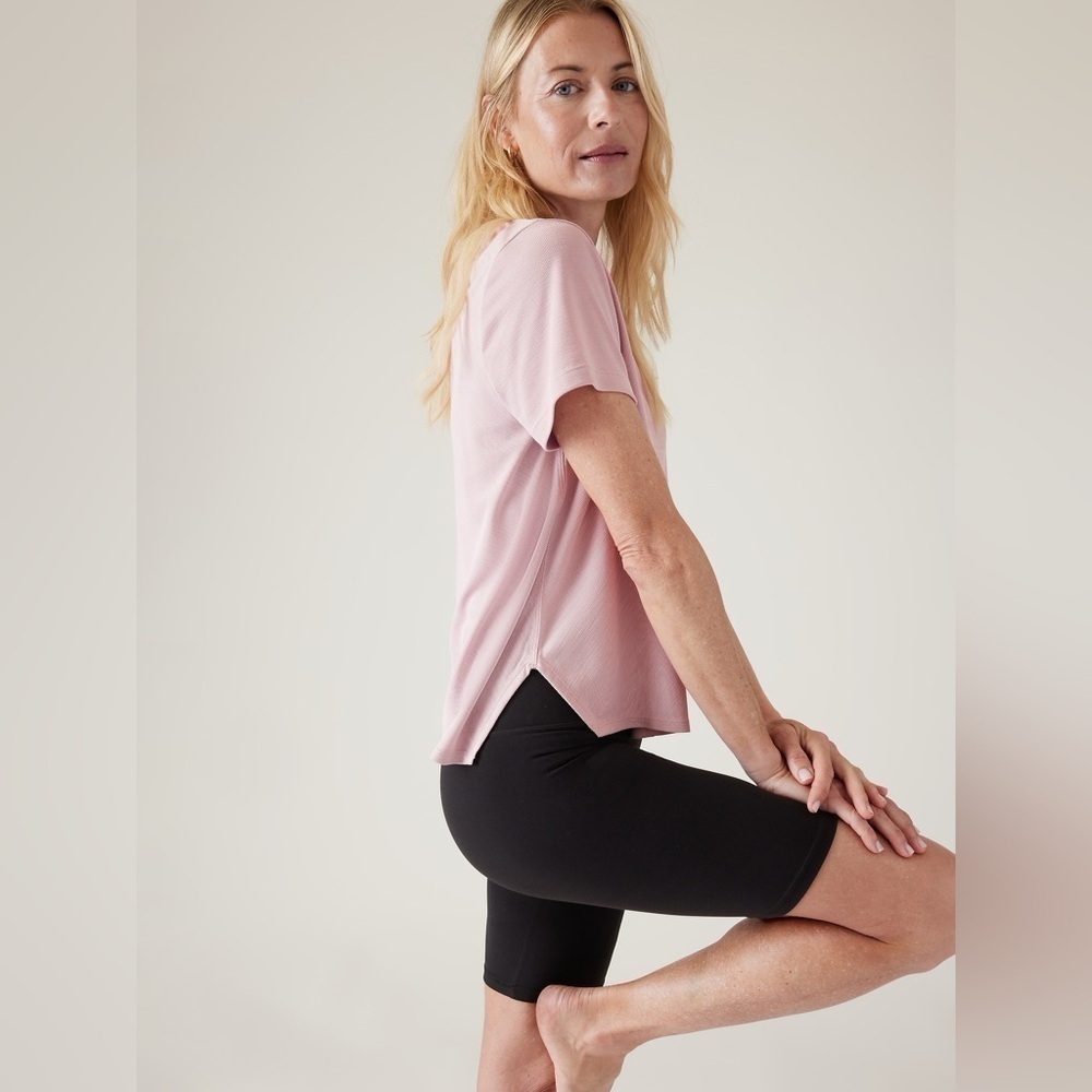Athleta Relaxed Tee in Smoked Mauve, Size XS